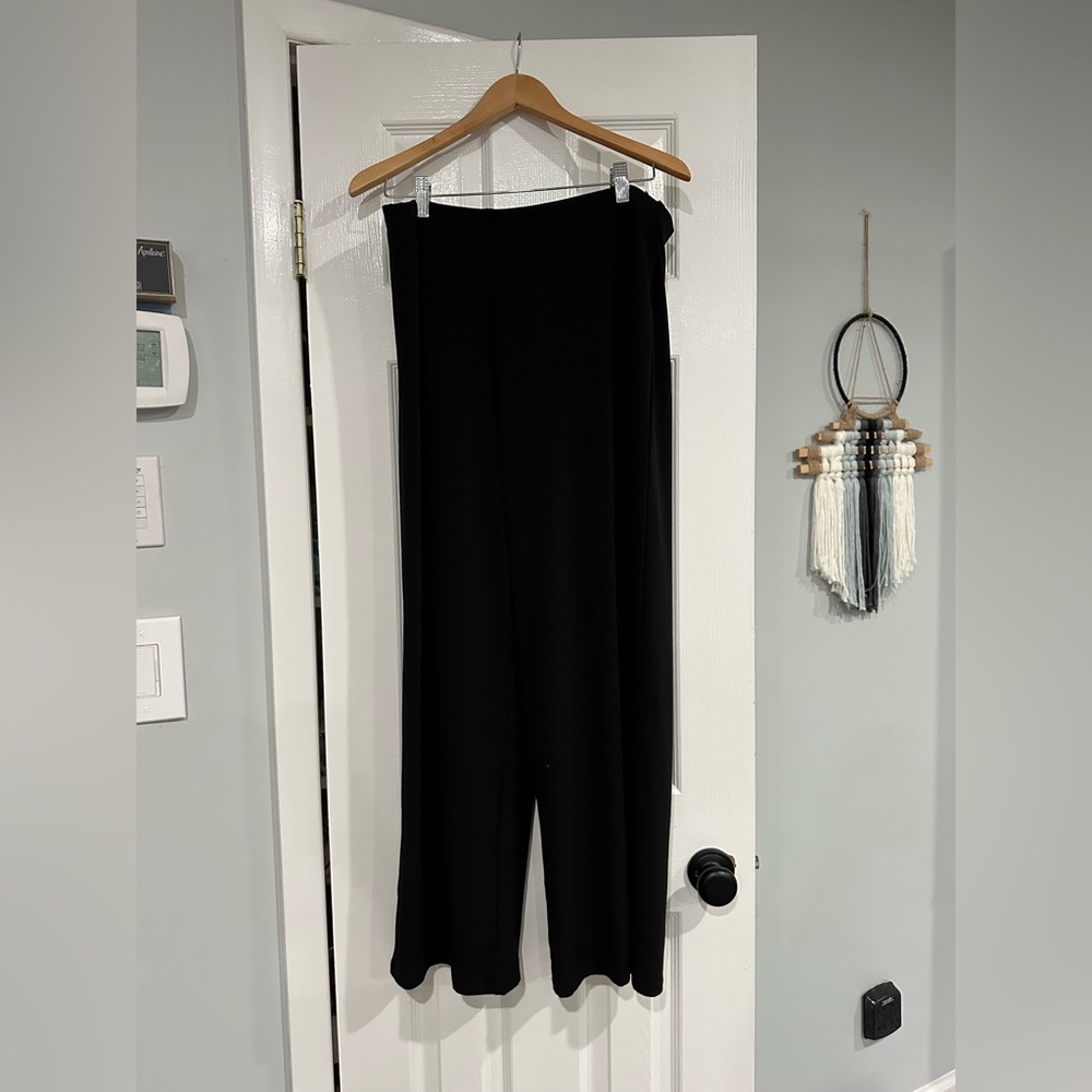 Women’s wide leg stretch pants